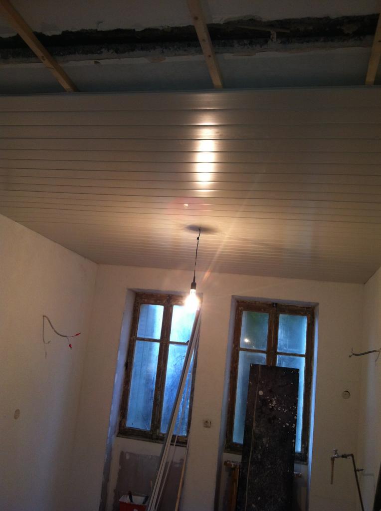 SALLE 003